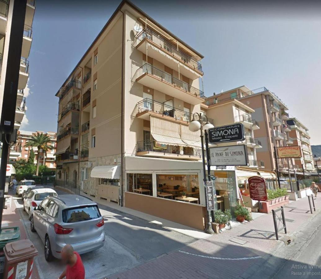 Babyaccommodation Family Experience III Pietra Ligure Zewnętrze zdjęcie